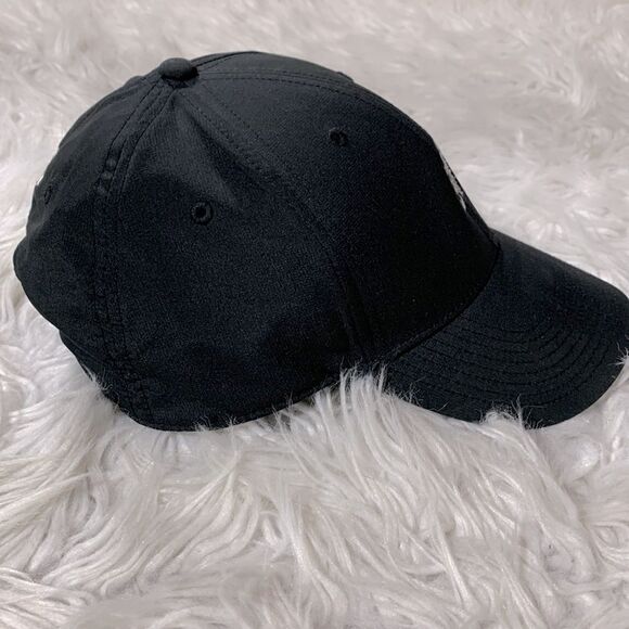 DISNEY x NIKE hat Mickey mouse & Nike logos embroidered hook & loop OSFM - Picture 3 of 12